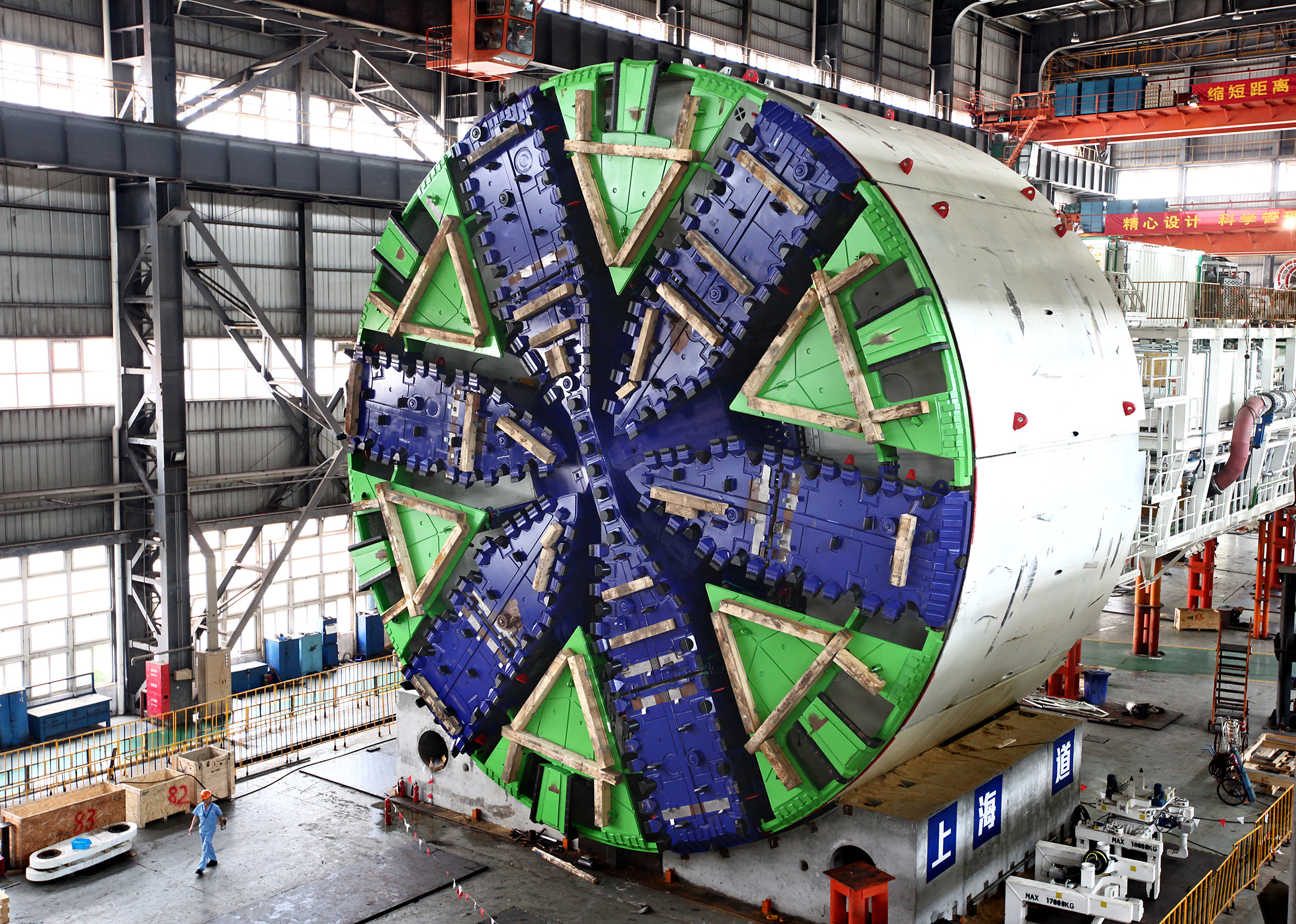 Mega-TBM completes complex highway drive