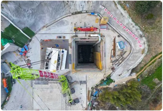 穿海利器"甬舟号"下井,甬舟铁路金塘海底隧道建设进入新阶段